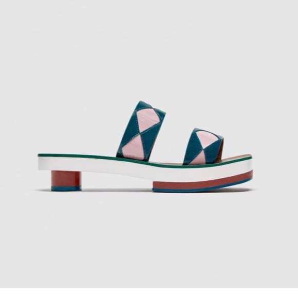 Zara Shoes - 💜ZARA LEATHER SLIDES WITH GEOMETRIC PRINT💜